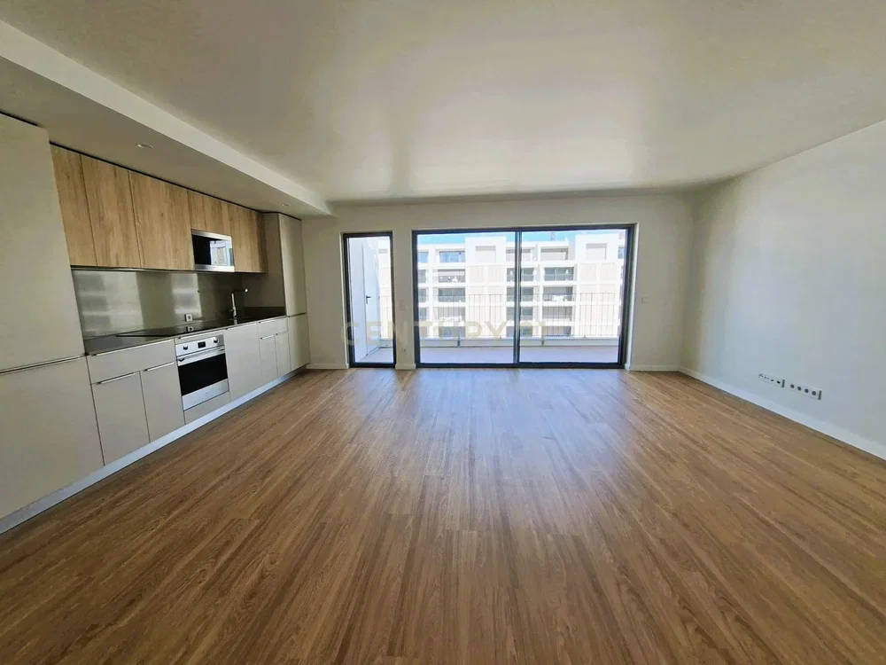 Küche; blick, küchengeräte, holzboden, renoviert, tageslicht