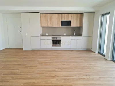 Küche; küchengeräte, holzboden, tageslicht