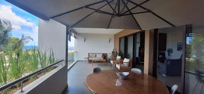 Terrasse; blick, tageslicht, fliesenboden