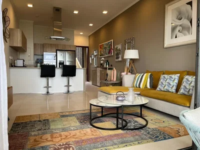 Wohnzimmer; küchengeräte, tageslicht, moderner stil