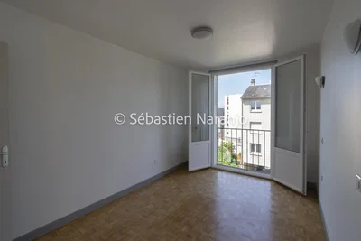Sonstiges; fliesenboden, tageslicht, blick