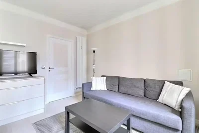 Wohnzimmer; tageslicht, fliesenboden