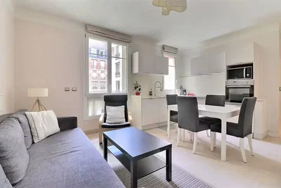 Wohnzimmer; küchengeräte, tageslicht, moderner stil