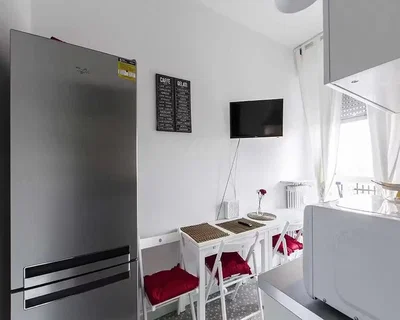 Kitchen; kitchen appliances, natural light, modern style