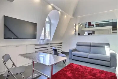 Oturma odası; doğal ışık, modern stil