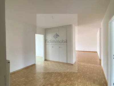 Chambre; parquet, lumière naturelle