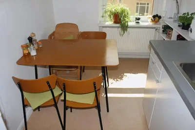Küche; tageslicht, fliesenboden