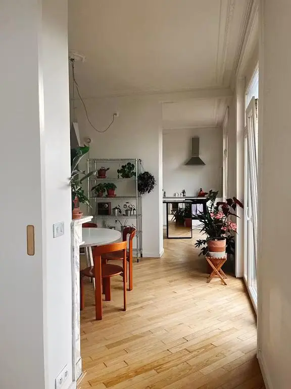 Altro; luce naturale, pavimento in legno