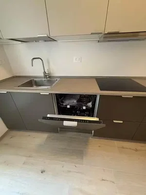 Küche; küchengeräte, fliesenboden