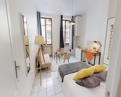 Schlafzimmer; tageslicht, fliesenboden