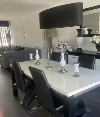 Dnevna soba; prirodno svjetlo, moderni stil