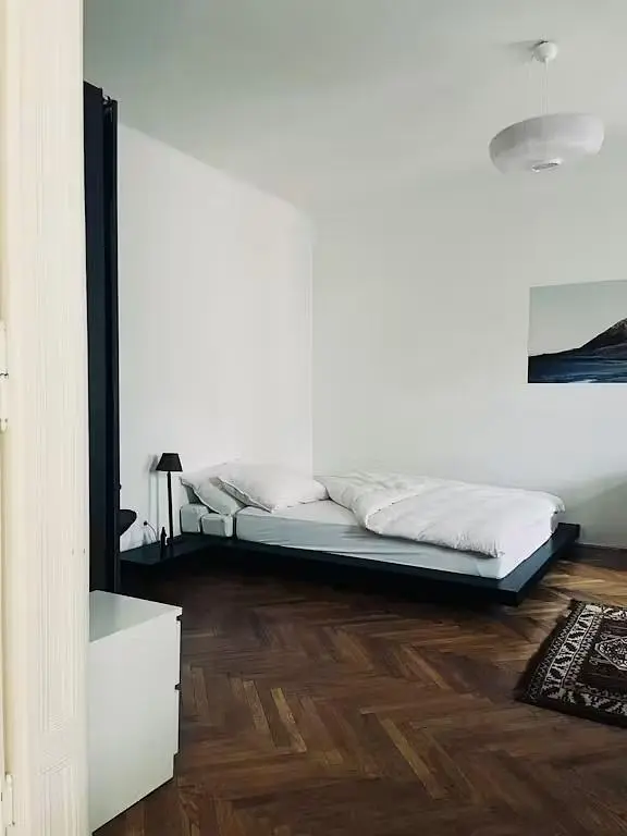 Bedroom; wood floor, natural light