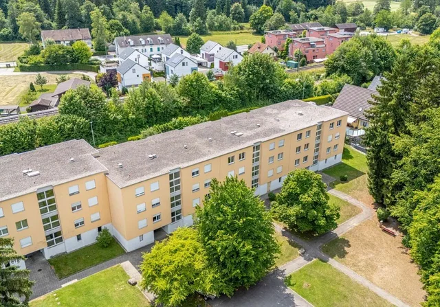 House and surroundings