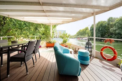 Terrasse; blick, tageslicht, holzboden