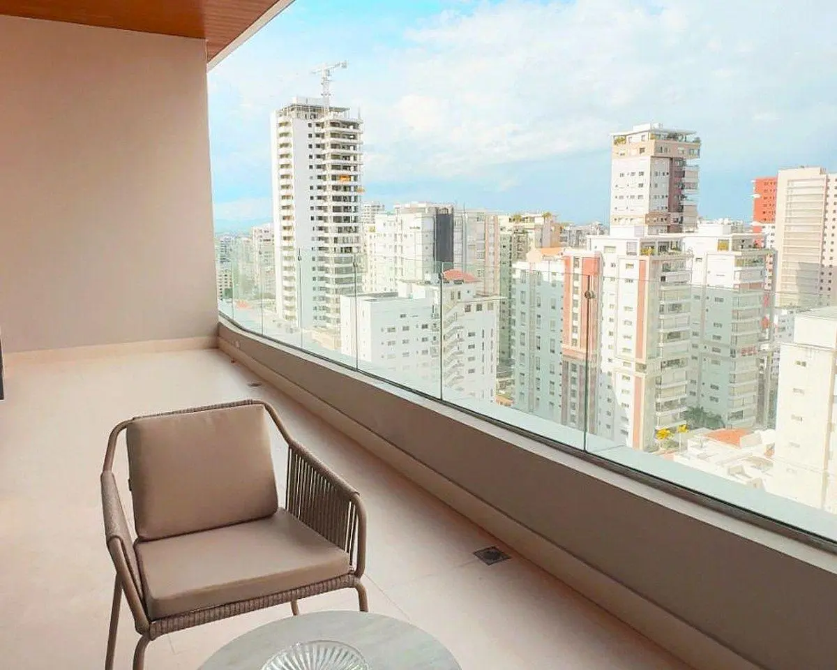 Balcone; vista, luce naturale