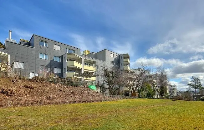 Haus und umgebung; blick, tageslicht