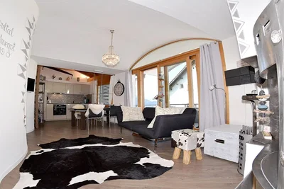 Wohnzimmer; tageslicht, moderner stil