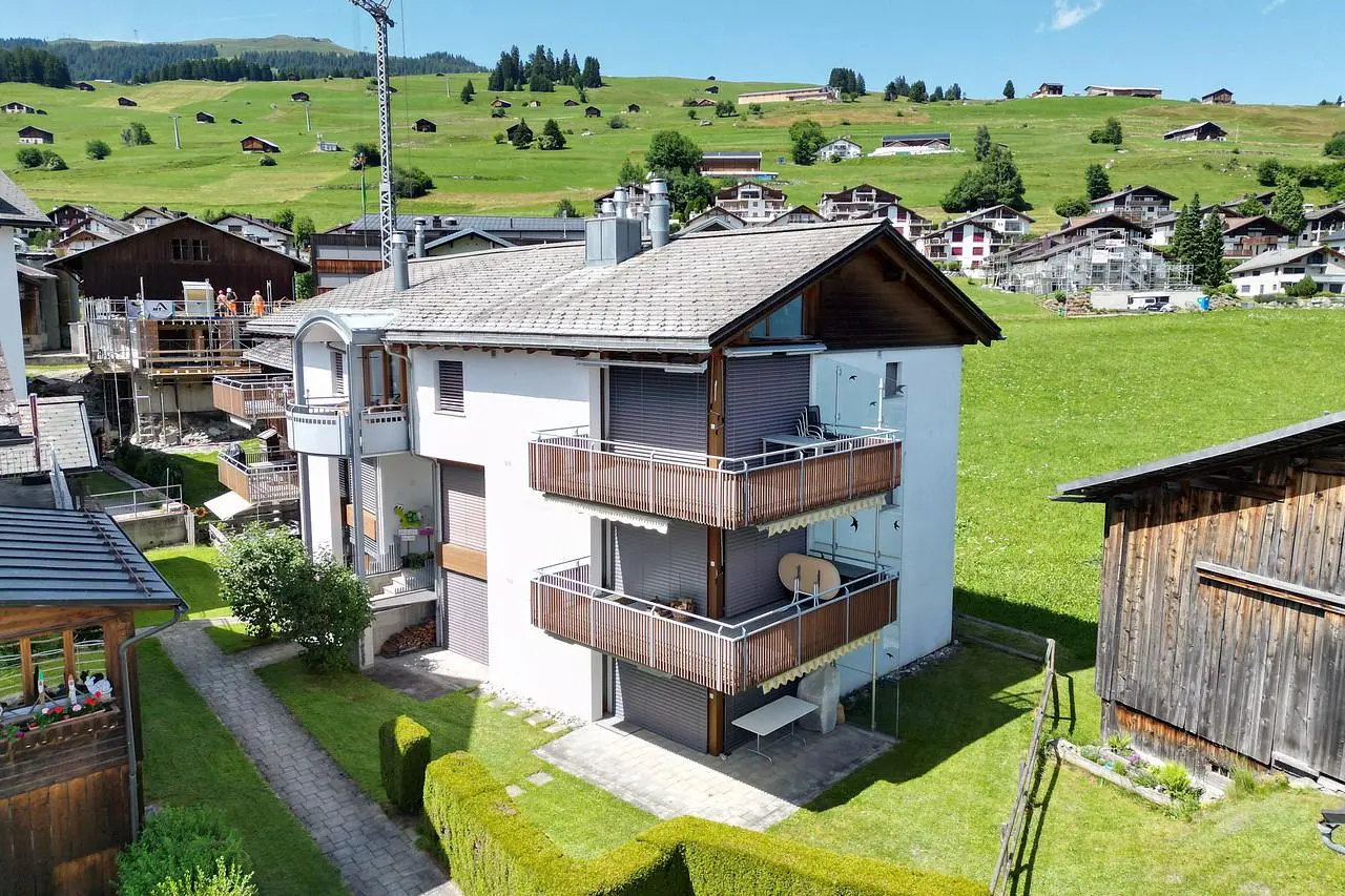 Haus und umgebung; blick, tageslicht