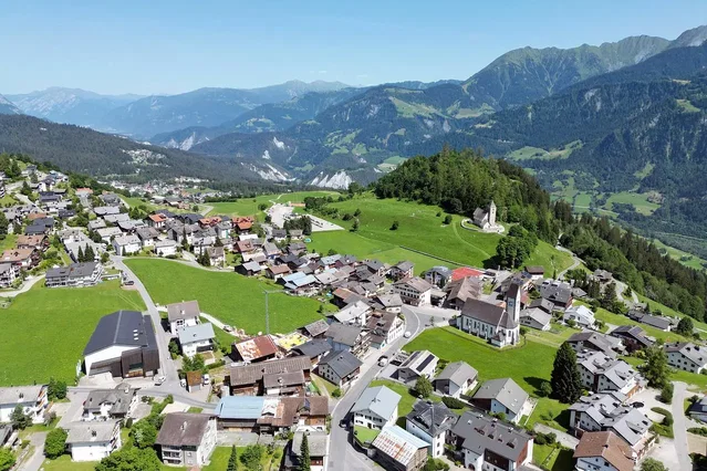 Haus und umgebung; blick
