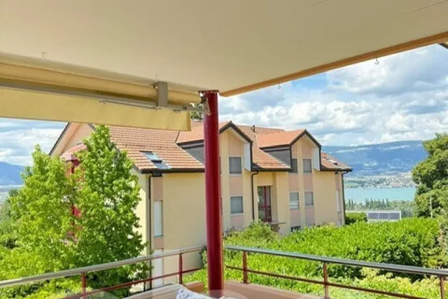 Balkon; pogled, prirodno svjetlo