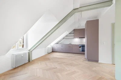 Küche; holzboden, tageslicht, küchengeräte