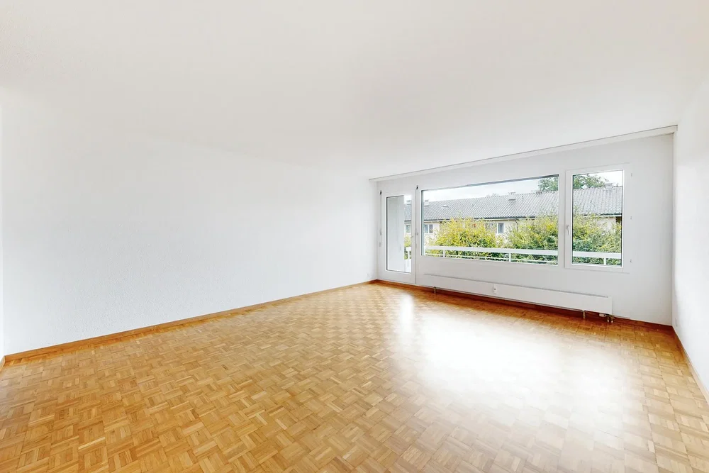 Wohnzimmer; holzboden, tageslicht, blick