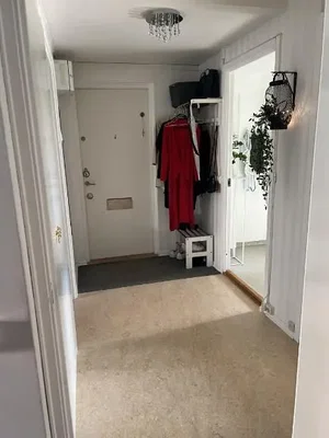 Garderobe; tageslicht, holzboden