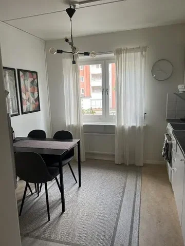 Küche; tageslicht, fliesenboden