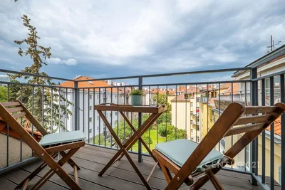 Balcone; vista, luce naturale