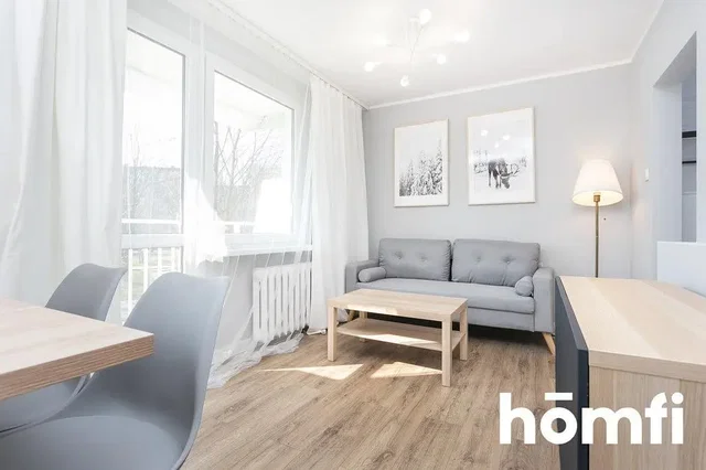 Salon; lumière naturelle, parquet, style moderne