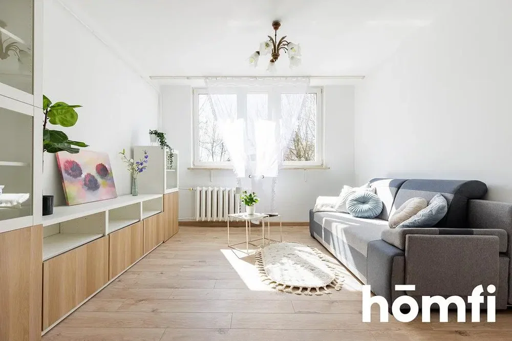 Soggiorno; luce naturale, pavimento in legno, stile moderno