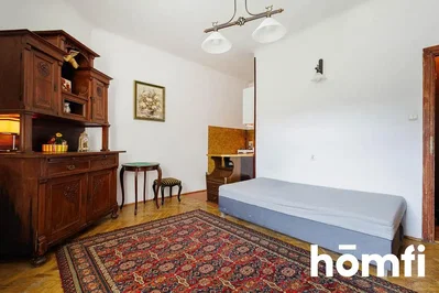 Chambre; parquet, lumière naturelle