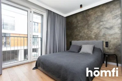 Schlafzimmer; holzboden, tageslicht