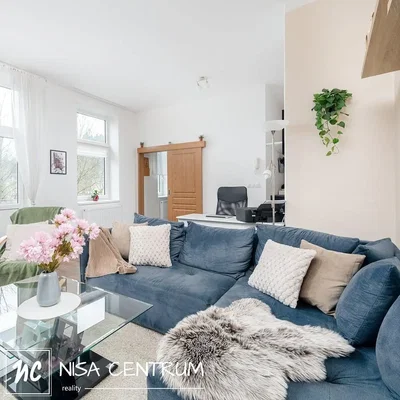 Sala de estar; luz natural, estilo moderno