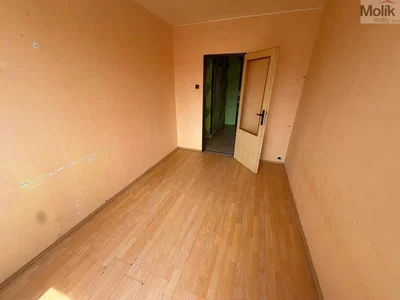Sonstiges; holzboden, renovierungsbedürftig, tageslicht