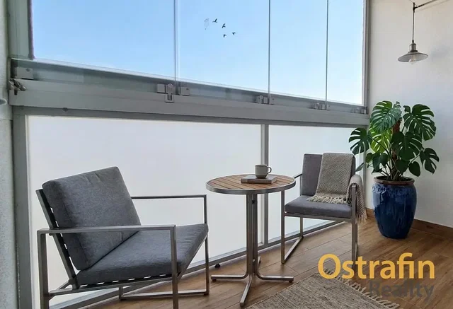 Balcony; wood floor, natural light, modern style