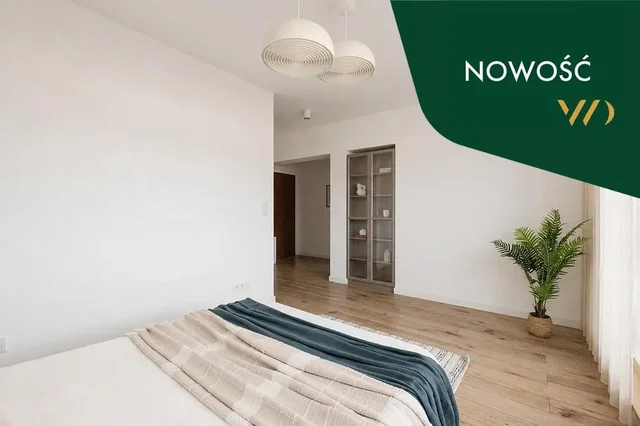 Schlafzimmer; holzboden, tageslicht