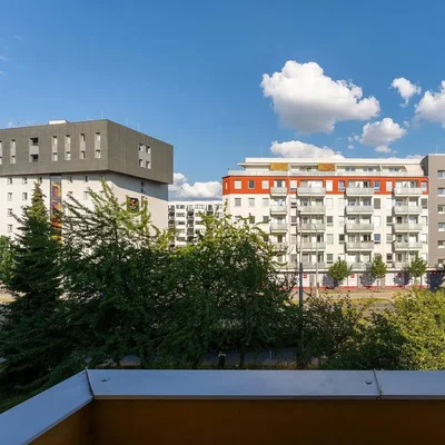 Балкон; поглед, природно светло