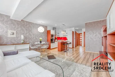 Living room; natural light, wood floor, modern style, kitchen appliances