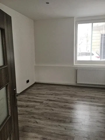 Autre; parquet, lumière naturelle