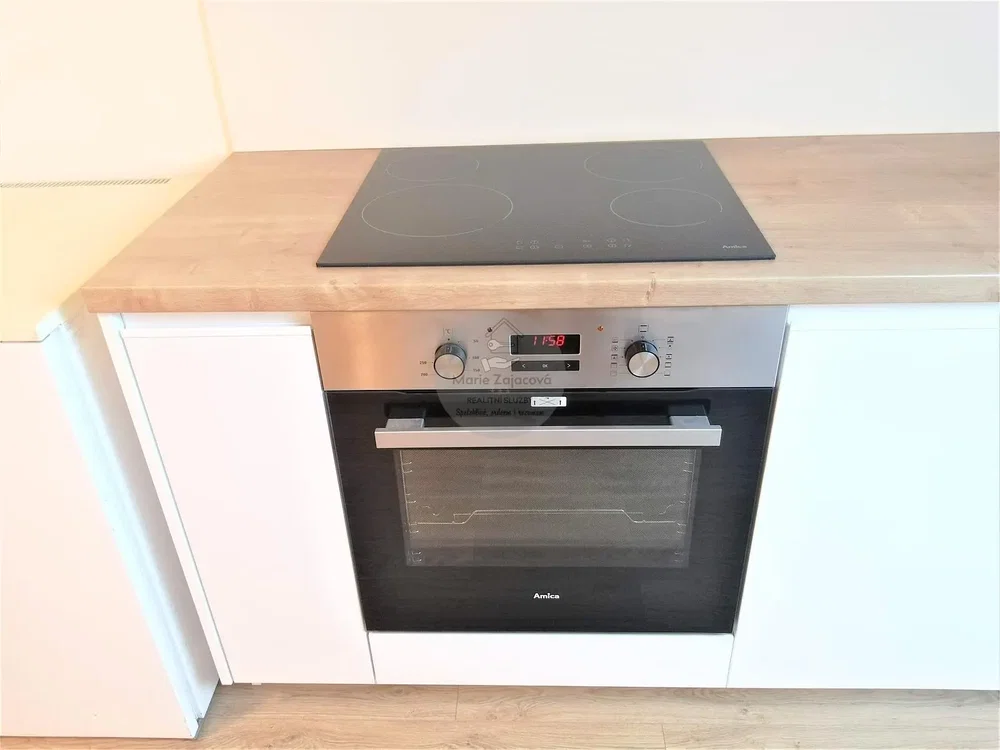 Kitchen; kitchen appliances