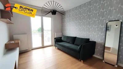 Salon; lumière naturelle, parquet, style moderne