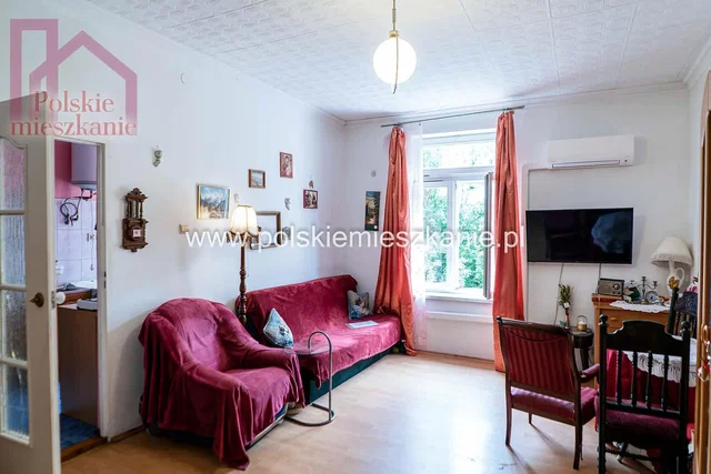 Woonkamer; natuurlijk licht, rustieke stijl