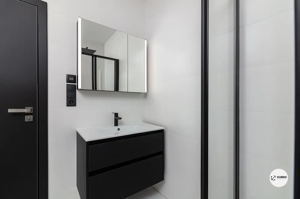 Toilet; renovated, natural light