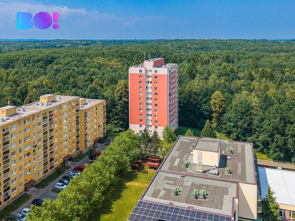 Haus und umgebung; blick, tageslicht