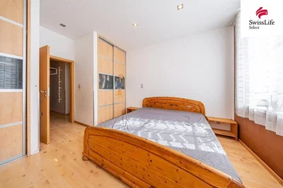 Bedroom; wood floor, natural light