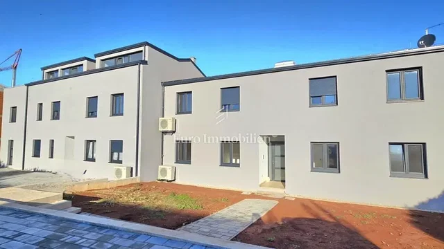 Kuća i okolina