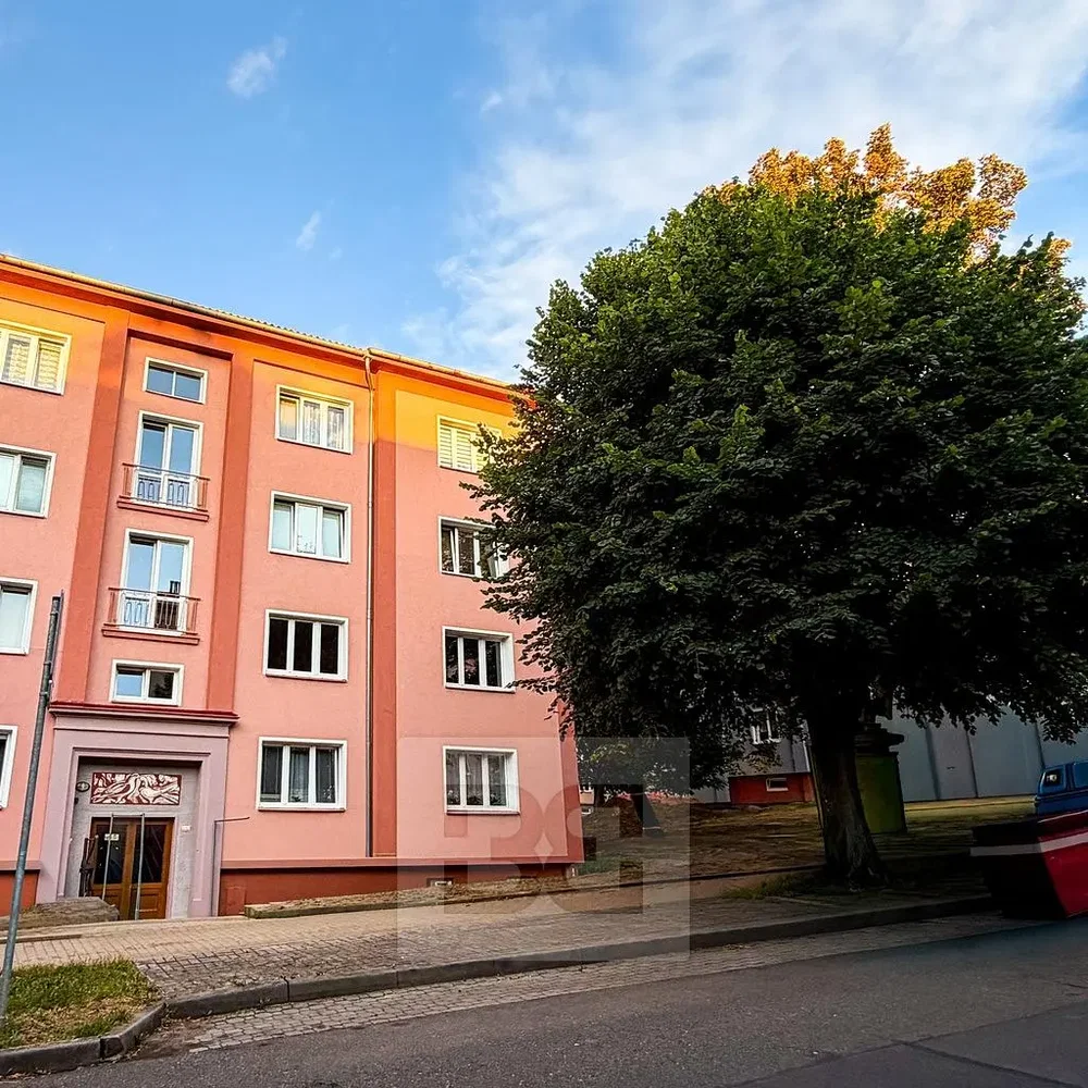 Casa e arredores