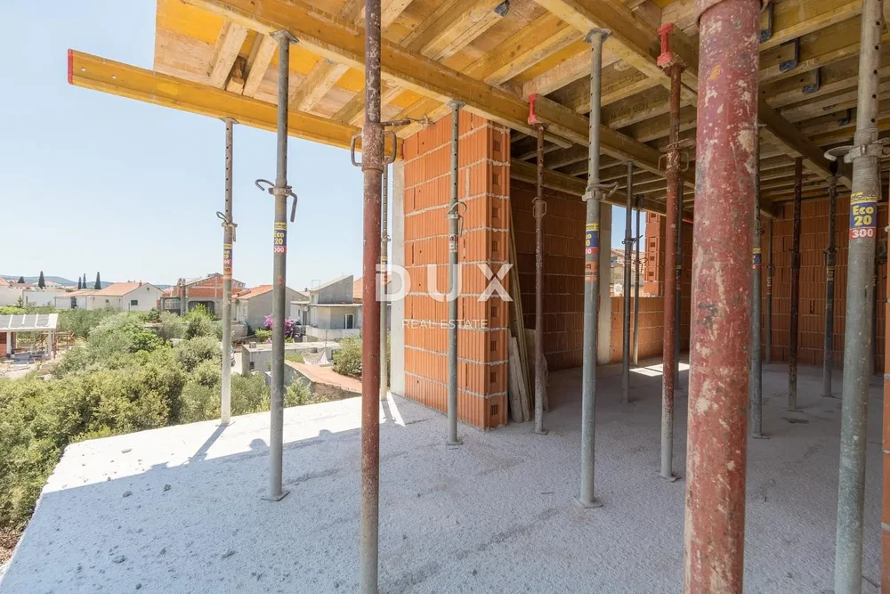 Balkon; pogled, potrebna renovacija