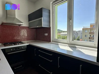 Kitchen; view, kitchen appliances, natural light